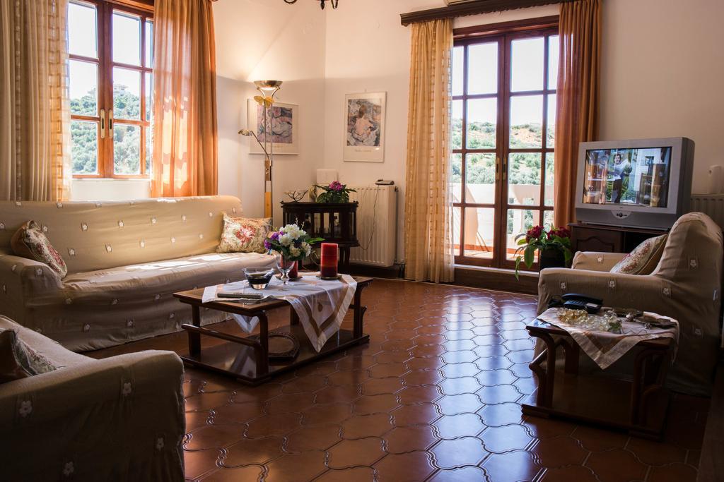 Alexandra Villa Stalós מראה חיצוני תמונה