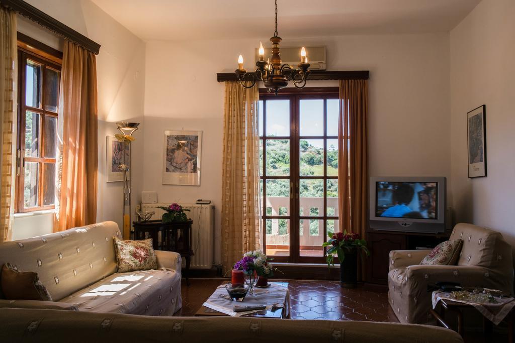 Alexandra Villa Stalós מראה חיצוני תמונה